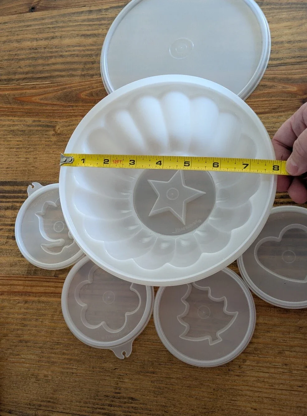 Tupperware Jello Mold with 5 Interchangeable Inserts